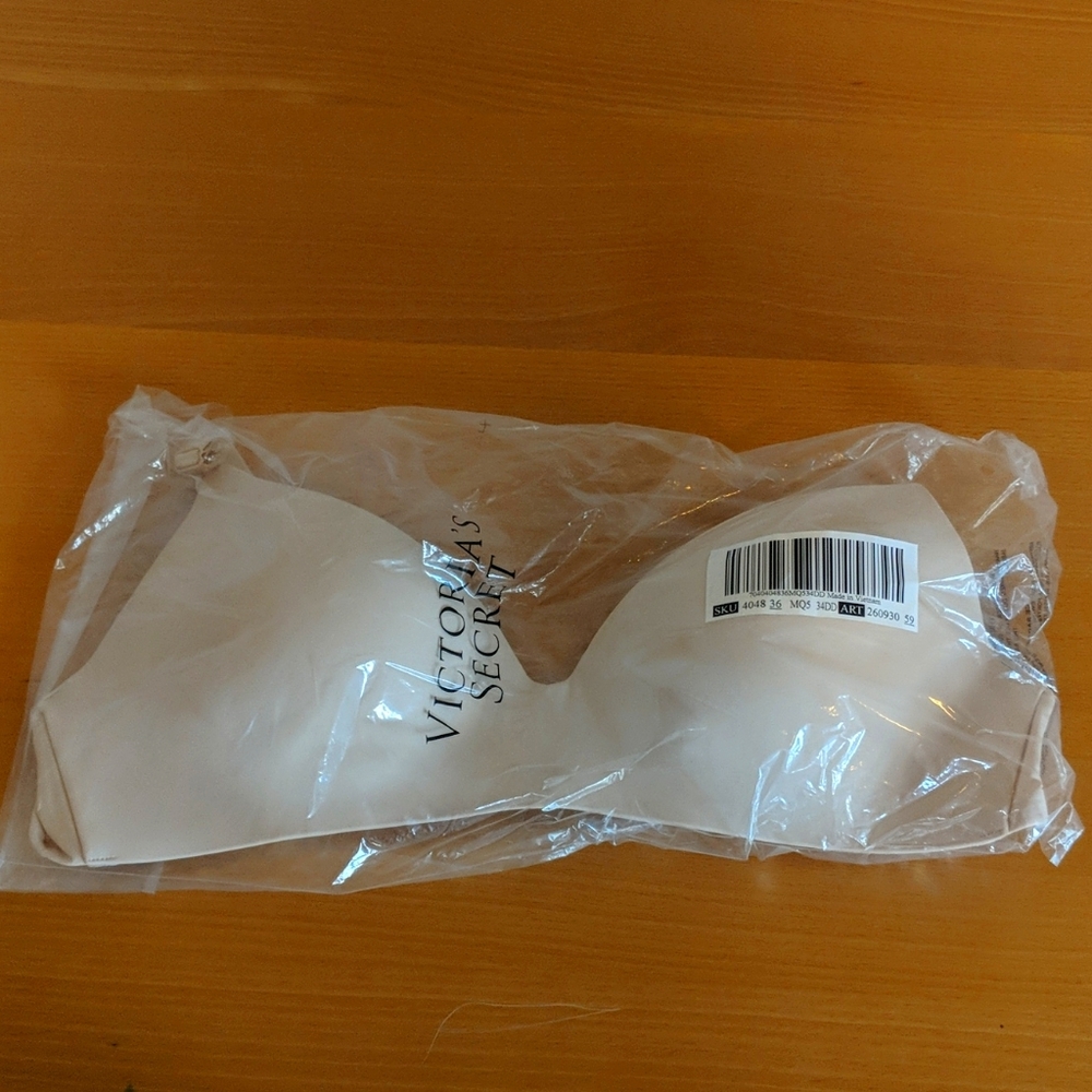 Victoria's Secret Tshirt Bra 34 DD Nude